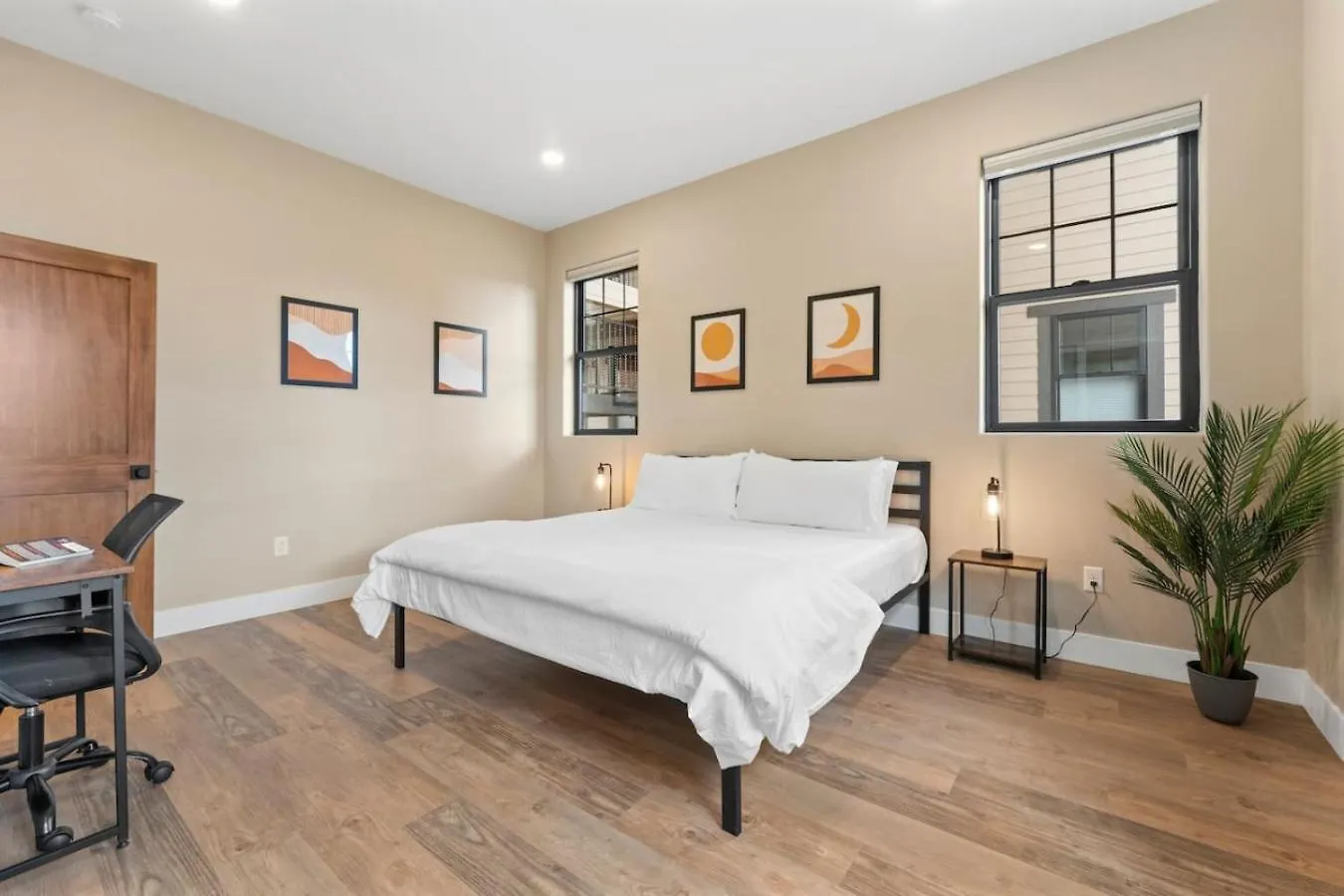 Apartment Luxury Living Modern Midtown Ensuite Baths Patio Reno United States